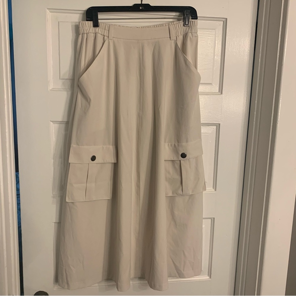 Nordstrom Cream Midi Skirt with Pockets